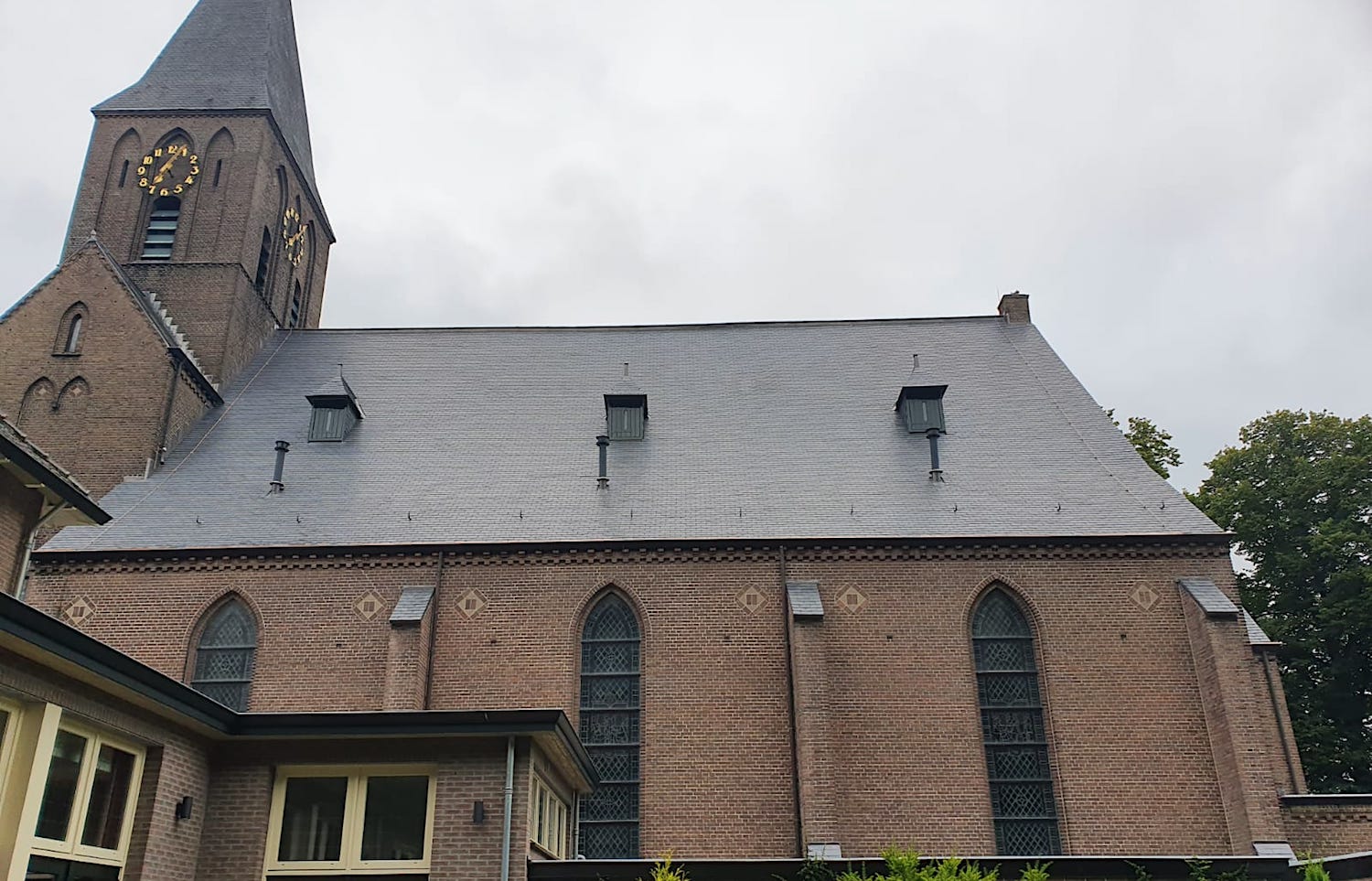 vernieuwde dak st. josephkerk
